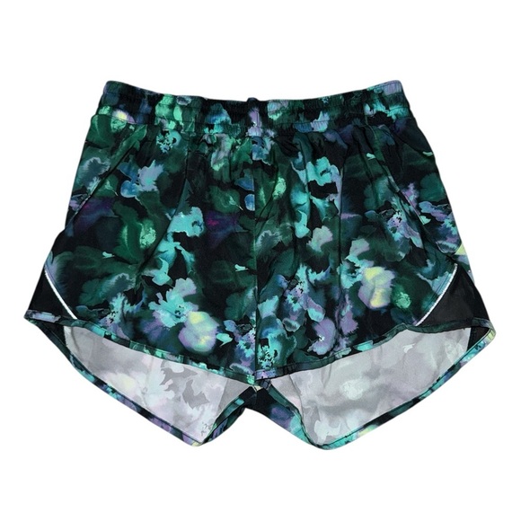 All in Motion Target multicolor blue black floral athletic shorts women’s large - Picture 1 of 5